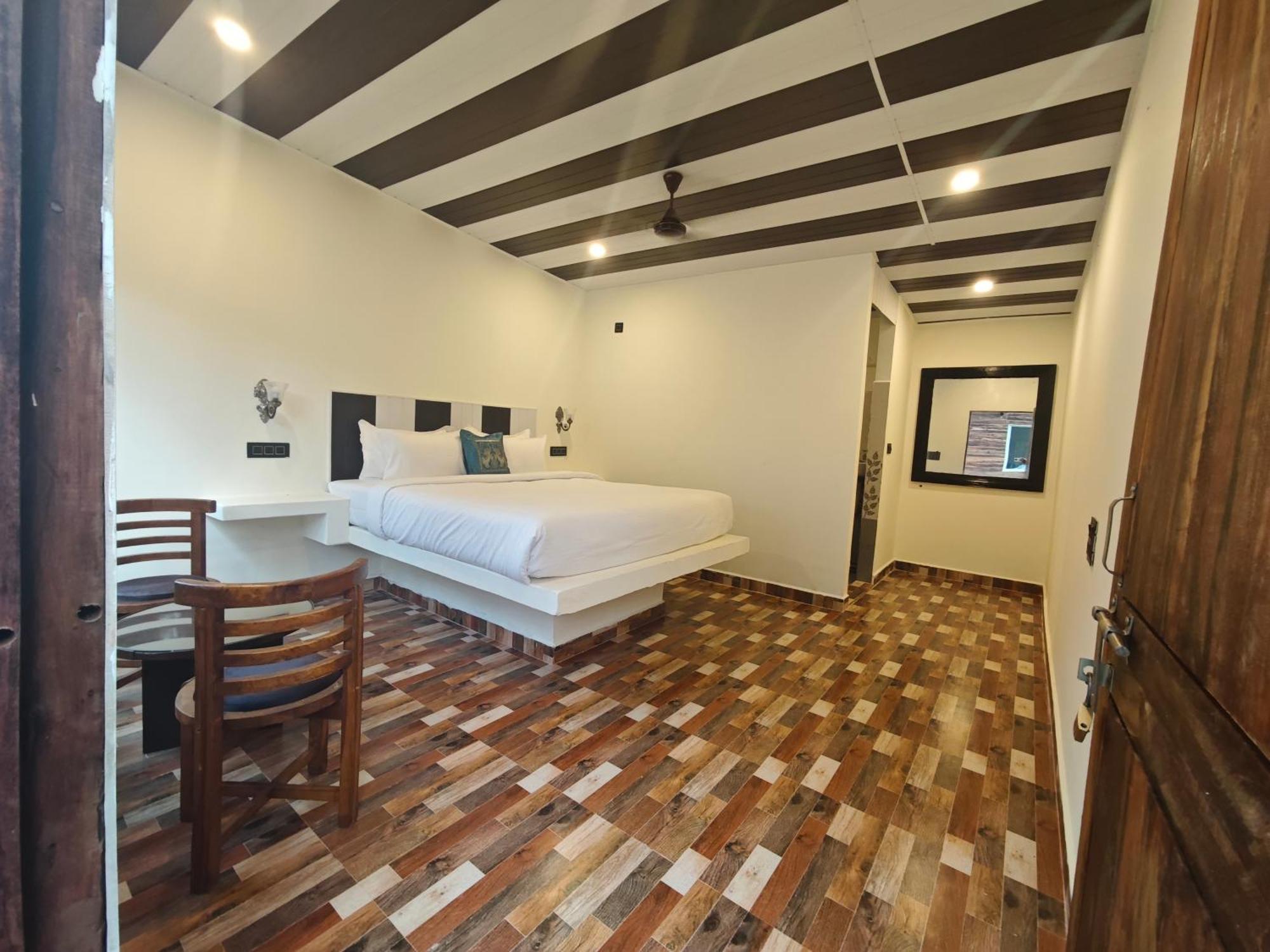 Hotel Kiom And Mandrem